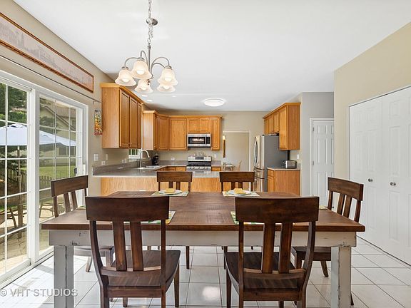 4th image of 4370 Rolling Hills Dr