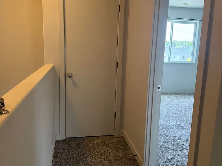 1039 NE Emerald Dr — Photo 14