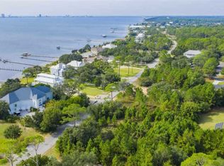 2950 Bay St, Gulf Breeze, FL 32563