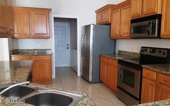 3rd image of 507 Siena Ct #0