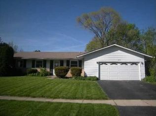 2700 Woodridge Dr, Woodridge, IL