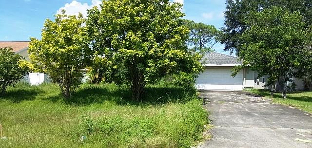 1st image of 865 Seven Gables Cir SE