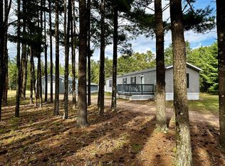 1068 10th Ave, Hancock, WI 54943