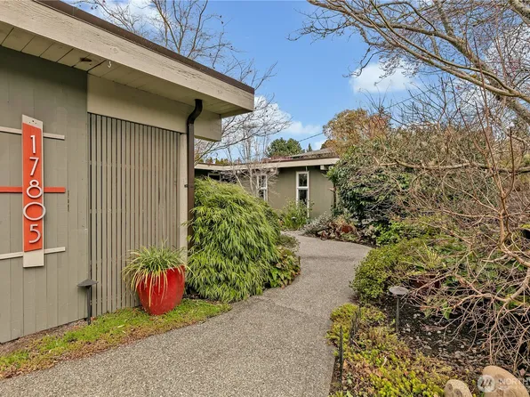 17805 6th Avenue SW, Normandy Park, WA 98166
