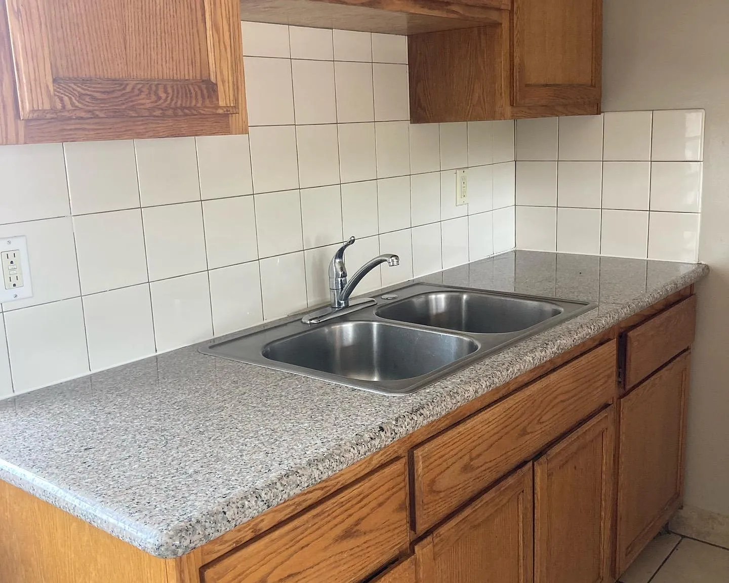 10350 Kimberly Ave — Photo 3
