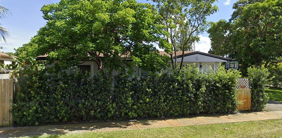 1st image of 246 NW 8th Ave