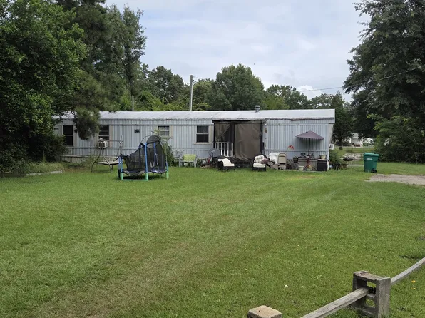 203 Virginia Dare Dr, Warner Robins, GA 31088