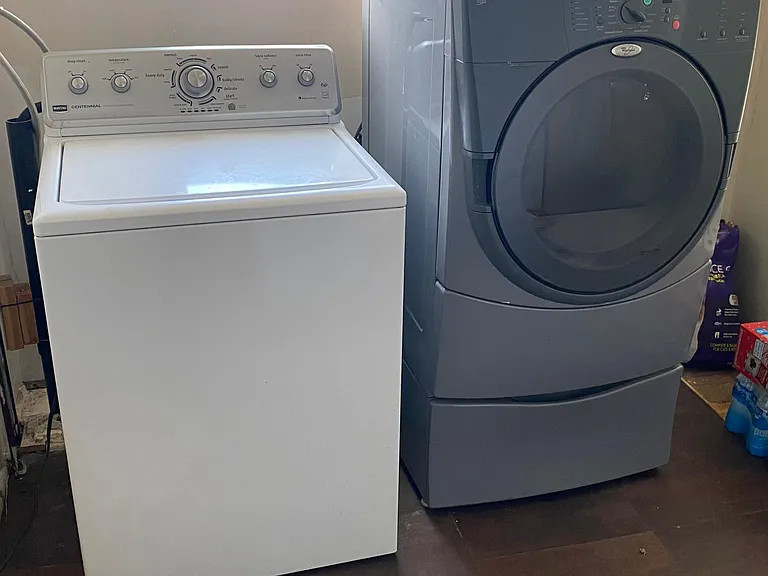 S 400 E — Photo 42