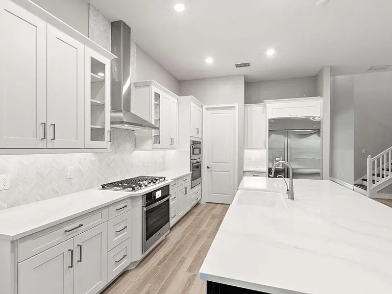 1011 Seagrape Dr — Photo 7