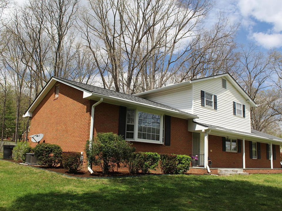 1st image of 644 Fort Lewis Blvd