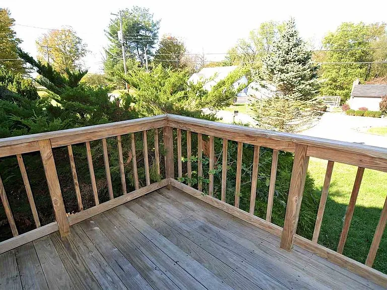 1516 E Matlock Rd — Photo 3
