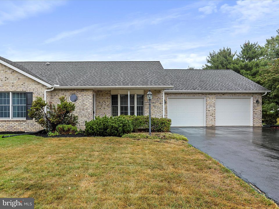 1st image of 3215 Saint Andrews Dr