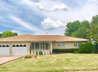 1925 E High St, Springfield, MO 65803