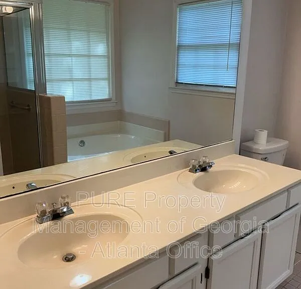 1195 Parkwood Chase NW — Photo 23