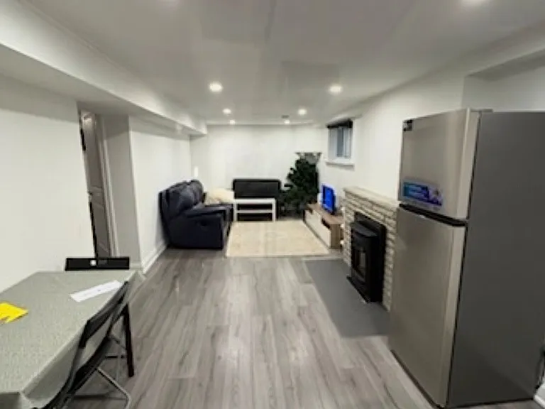 106 Holcolm Rd #BASEMENT — Photo 14