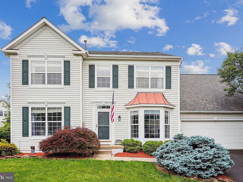 1st image of 21740 Regents Park Cir