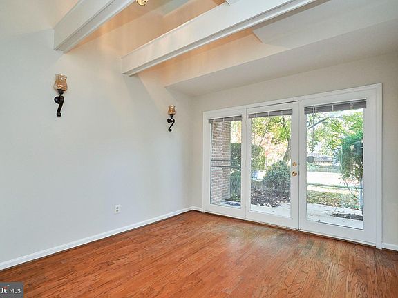 3rd image of 4804 Heron Neck Ln