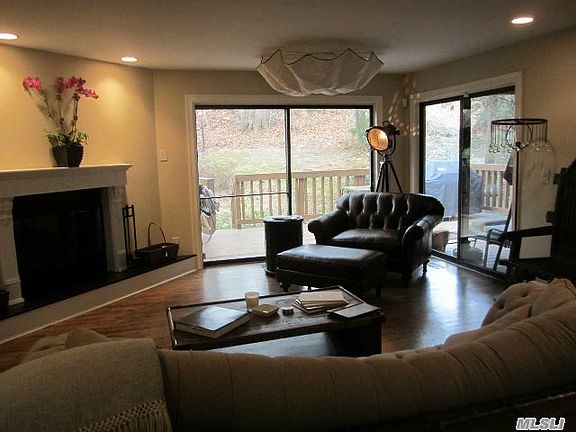 2nd image of 54 Center Ct