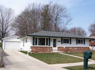3948 S 17th Pl, Sheboygan, WI 53081