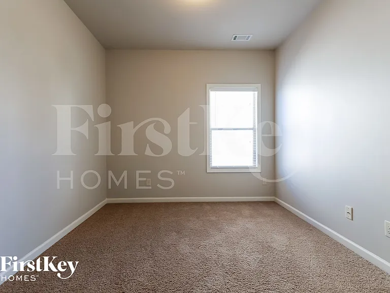 2202 Black Pebble Cir — Photo 8