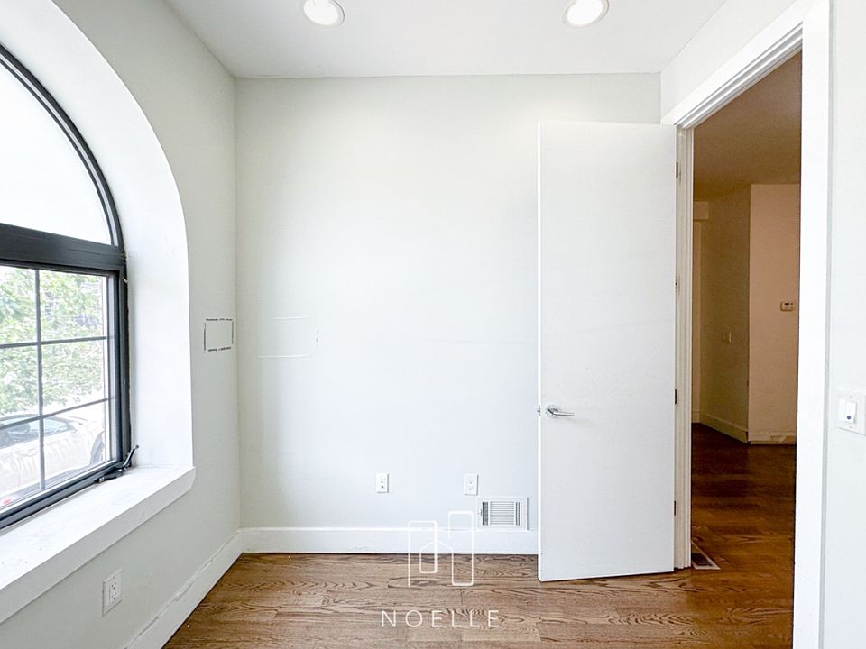 1st image of 358 Palmetto St #1B-B