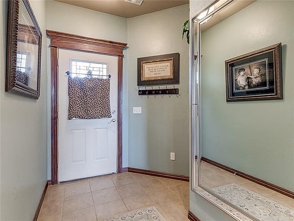 5th image of 630 W Pine Rose Court Way
