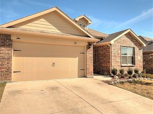 2217 Stallings Rd, Fort Worth, TX 76108