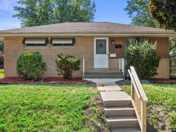 8059 West Grantosa DRIVE, Milwaukee, WI 53218