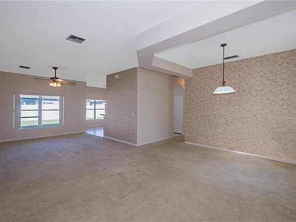 5th image of 446 Kehoe Blvd