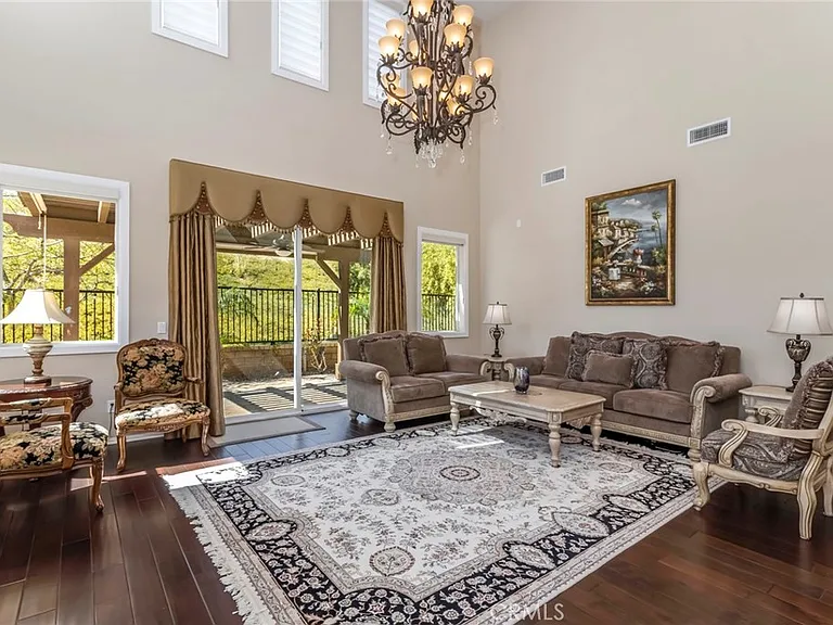 28629 Farrier Dr — Photo 12