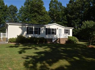 2324 Hemric Rd, Boonville, NC 27011