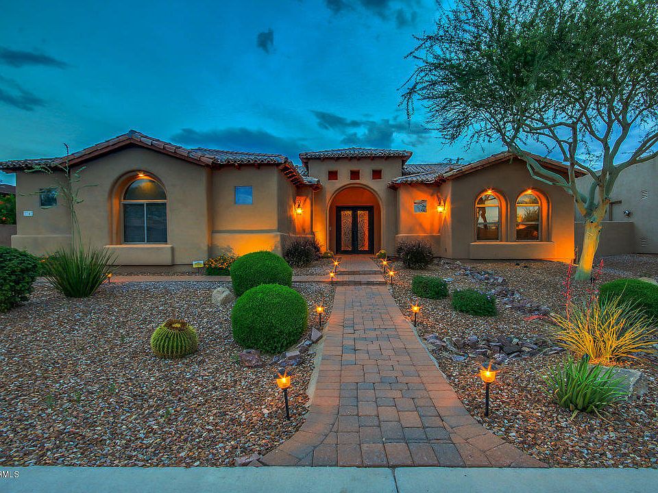1st image of 3747 N Avoca Dr