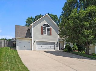 1308 NW 74th Ter, Kansas City, MO 64118