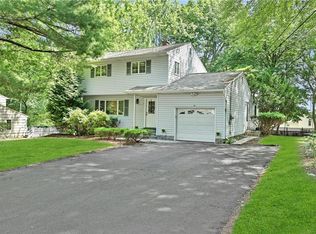 2 Marion Ct, New City, NY 10956