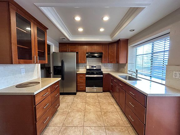 2nd image of 21760 Laurelrim Dr Unit D