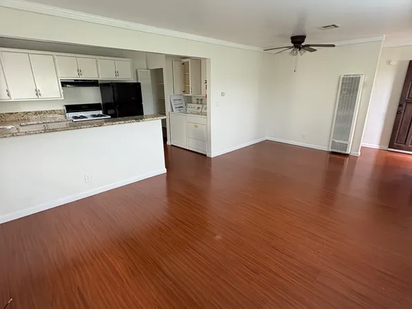 3430 N Falcon Ave, Long Beach, CA 90807