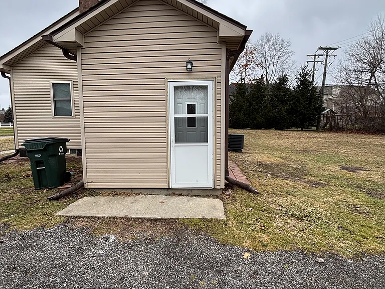 160 W Scripps Rd — Photo 17