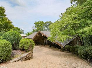 21 Timberlake Dr, Little Rock, AR 72207