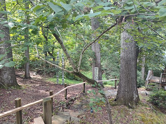 3rd image of 43925 Drum Cliff Rd