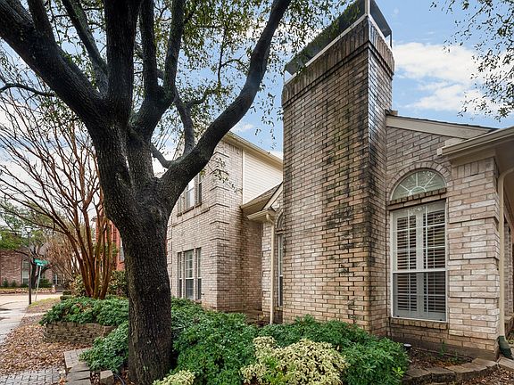 2nd image of 6076 Willow Wood Ln