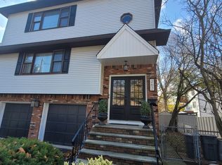 262 E 54th St #2, Elmwood Park, NJ 07407