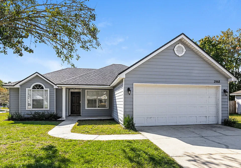 2968 Waters View Cir