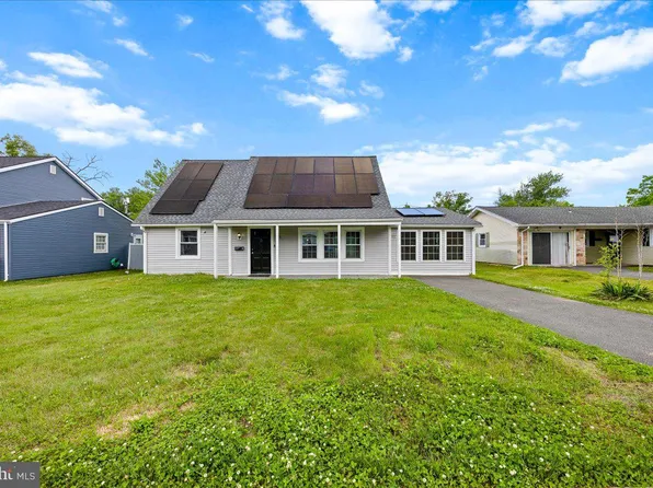 11 Hampton Ln, Willingboro, NJ 08046
