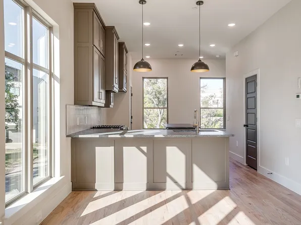 302 Foch St #160, Fort Worth, TX 76107