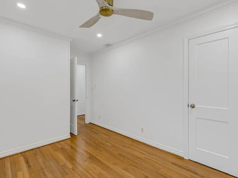 605 University Rdg #1B — Photo 12
