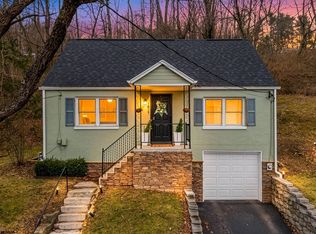 1033 Richwood Ave, Morgantown, WV 26505