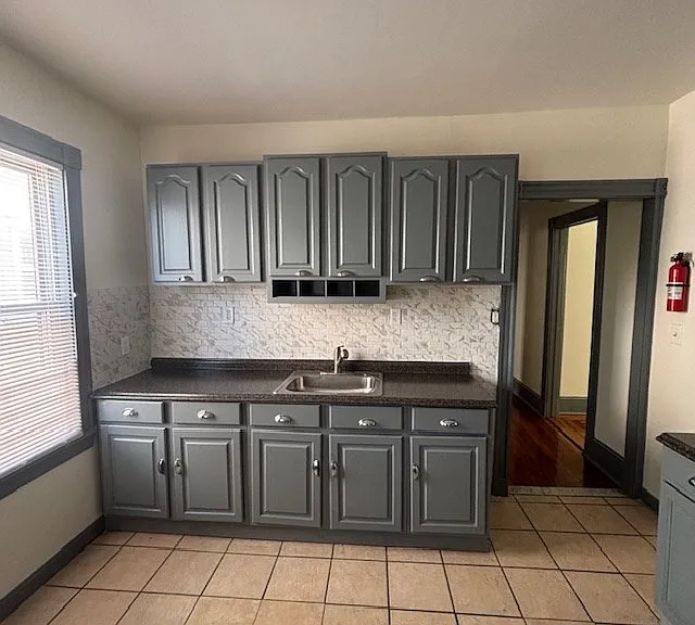 19 Topliff St #2 — Photo 4
