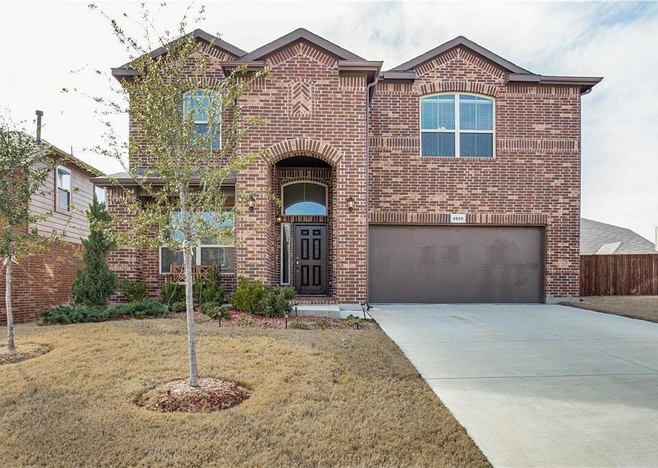 1st image of 2820 Saddle Creek Dr