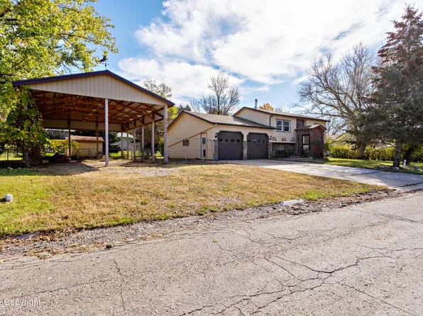 221 Pine St, Hulett, WY 82720