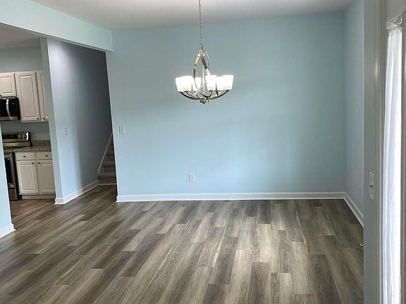 4th image of 1105 Palmer Way